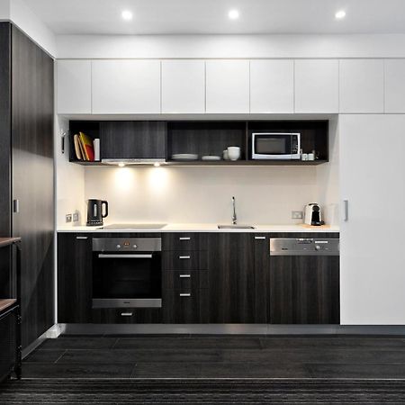 Modern, Quiet 1 Bed Apt on Fitzroy St, Opposite Albert Park Melbourne City Exterior foto